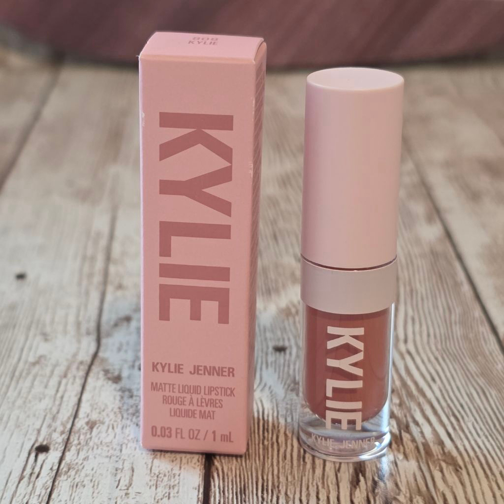 Women's Kylie Cosmetics Matte Liquid Lipstick mini - Picture 1 of 3